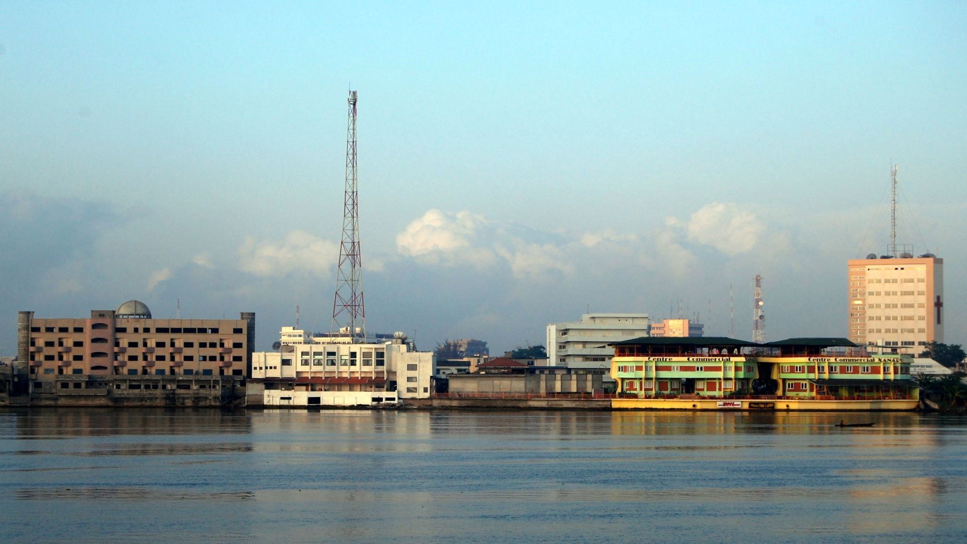 With PayPorter, you can make fast, easy and safe money transfers to Benin at the most affordable prices!