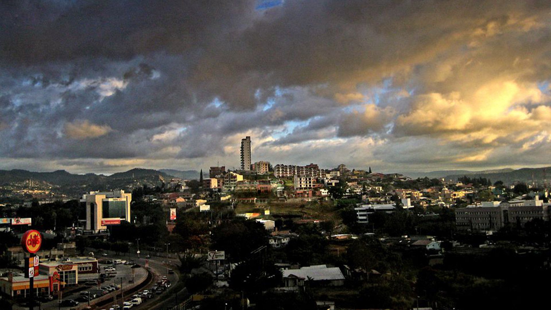 With PayPorter, you can make fast, easy and safe money transfers to Honduras at the most affordable prices!