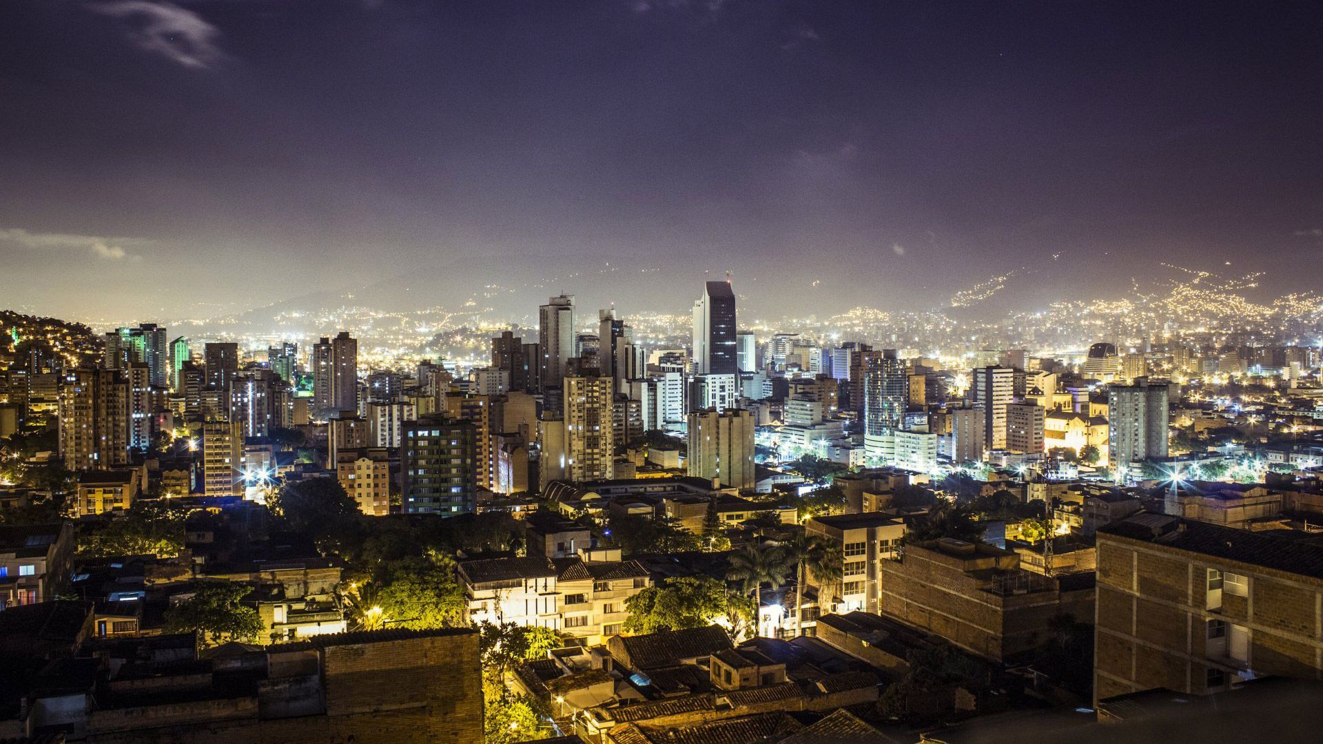 With PayPorter, you can make fast, easy and safe money transfers to Colombia at the most affordable prices!