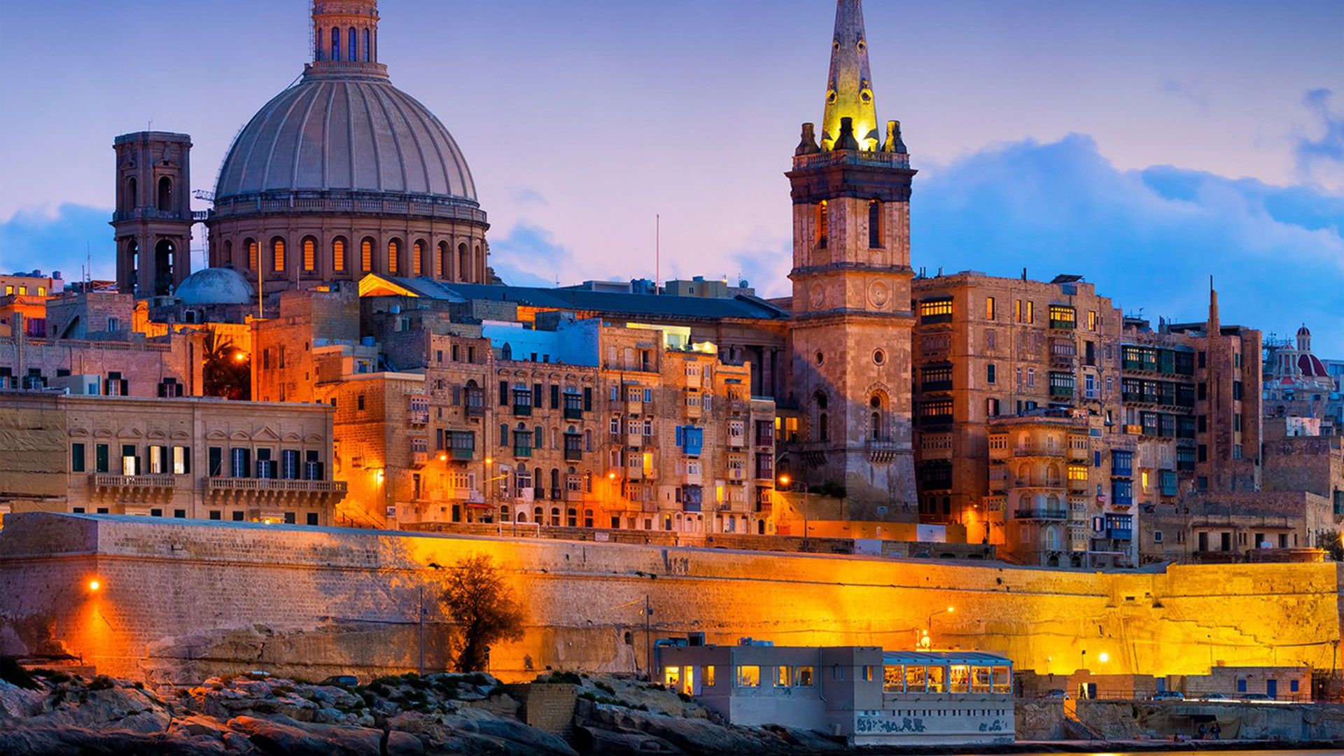 With PayPorter, you can make fast, easy and safe money transfers to Malta at the most affordable prices!