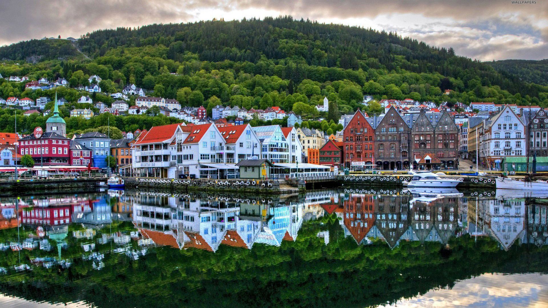 With PayPorter, you can make fast, easy and safe money transfers to Norway at the most affordable prices!
