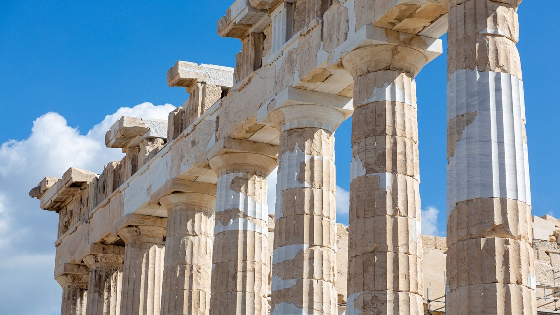 With PayPorter, you can make fast, easy and safe money transfers to Greece at the most affordable prices!